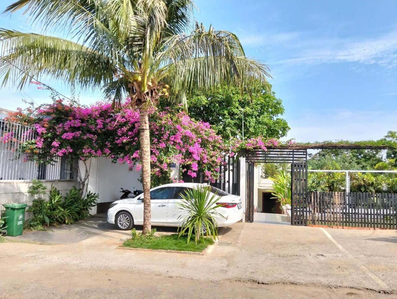 Doi Sao Homestay Buon Ma Thuot Luaran gambar